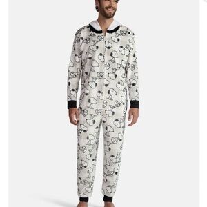 Snoopy Peanuts One Piece  Pajama Jumpsuit - New With Tags